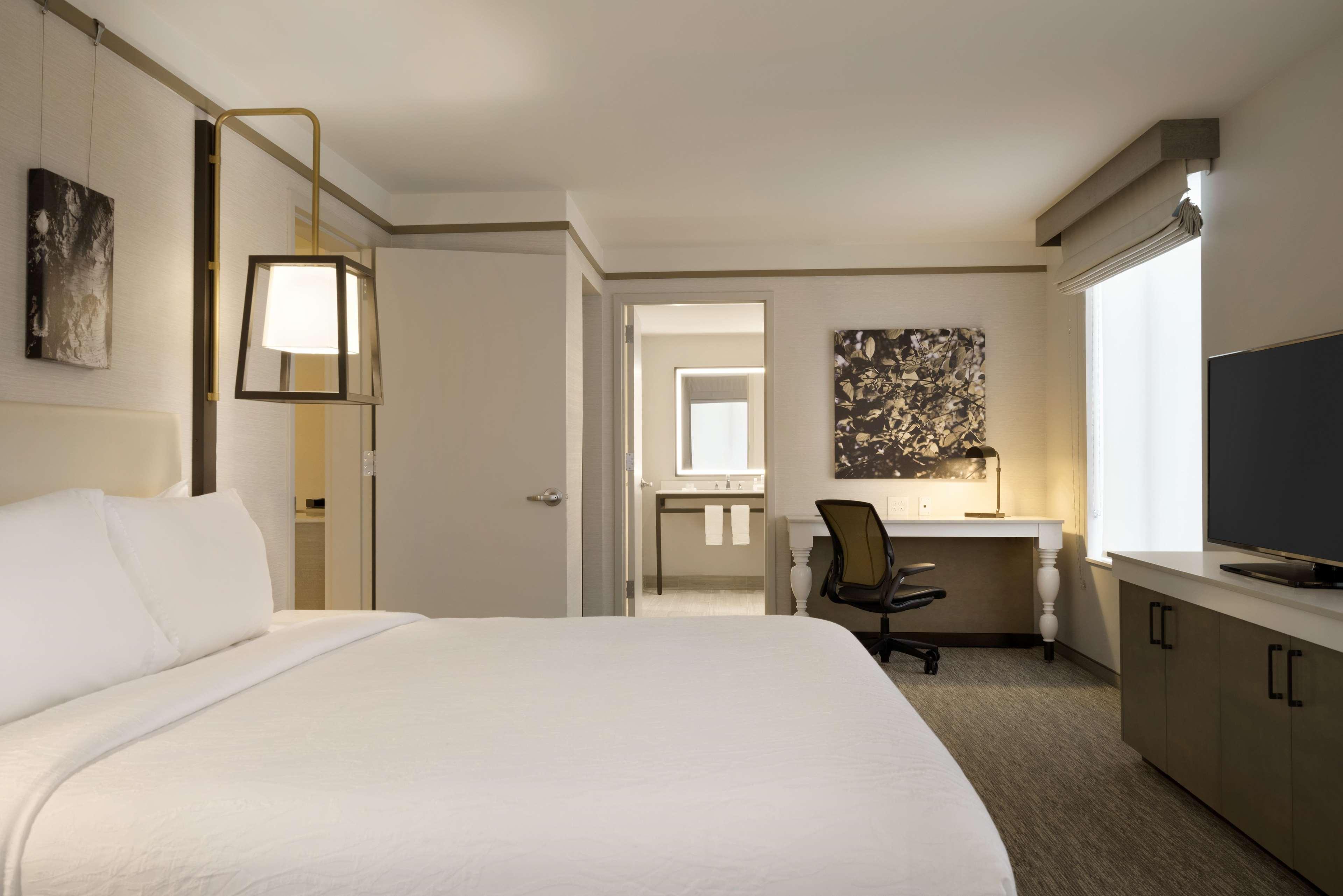 Hilton Garden Inn Newtown Square Radnor Ngoại thất bức ảnh