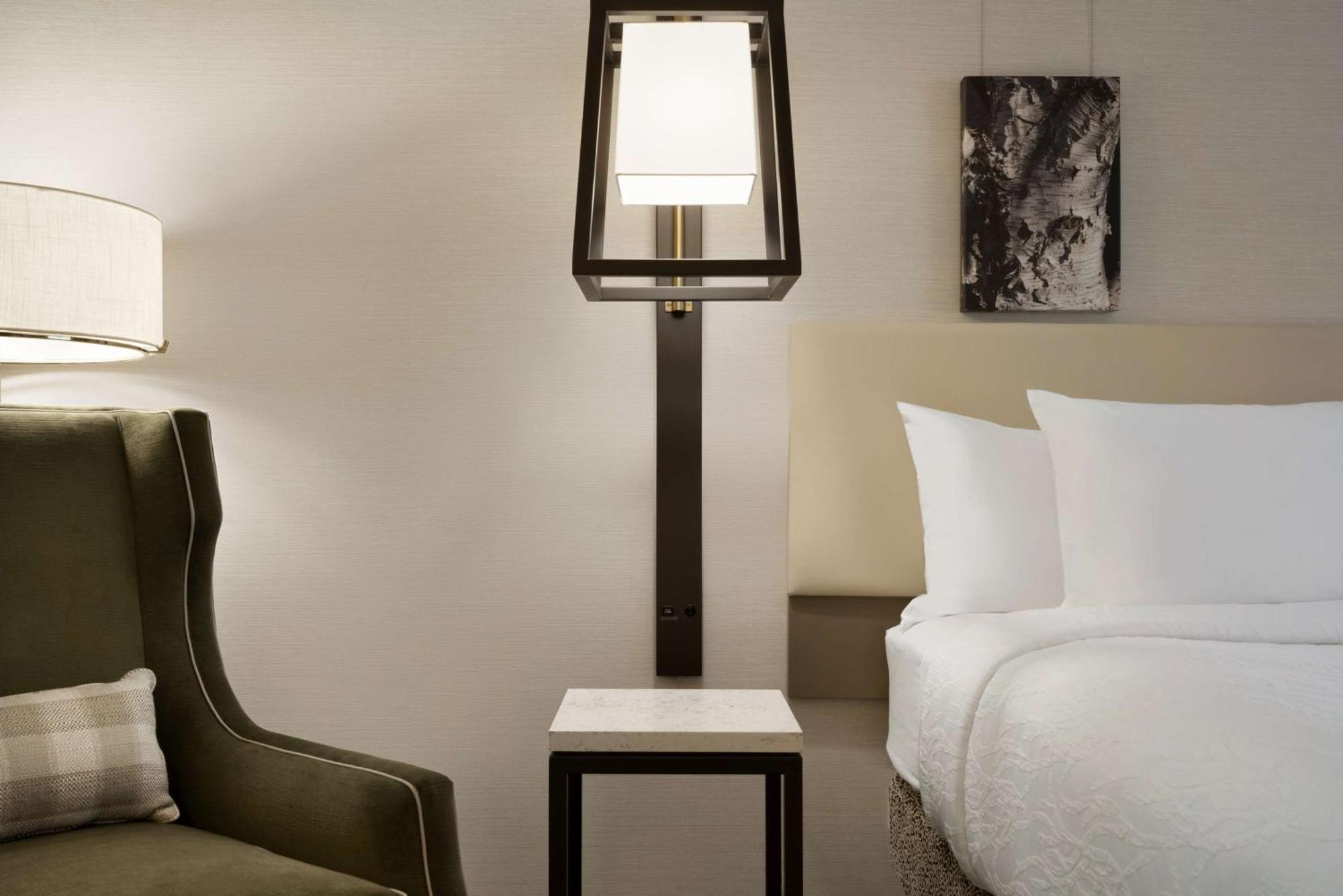 Hilton Garden Inn Newtown Square Radnor Ngoại thất bức ảnh