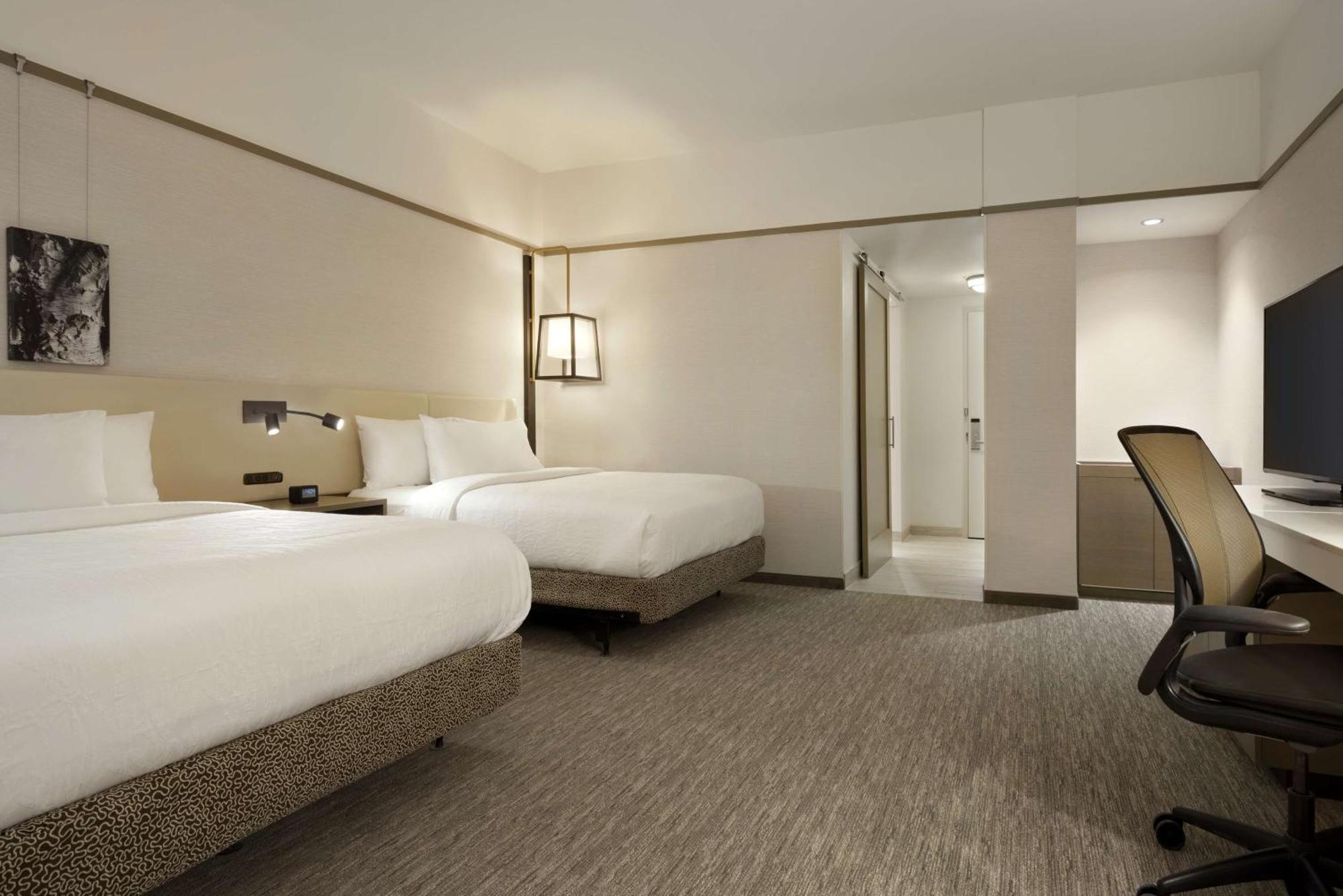 Hilton Garden Inn Newtown Square Radnor Ngoại thất bức ảnh