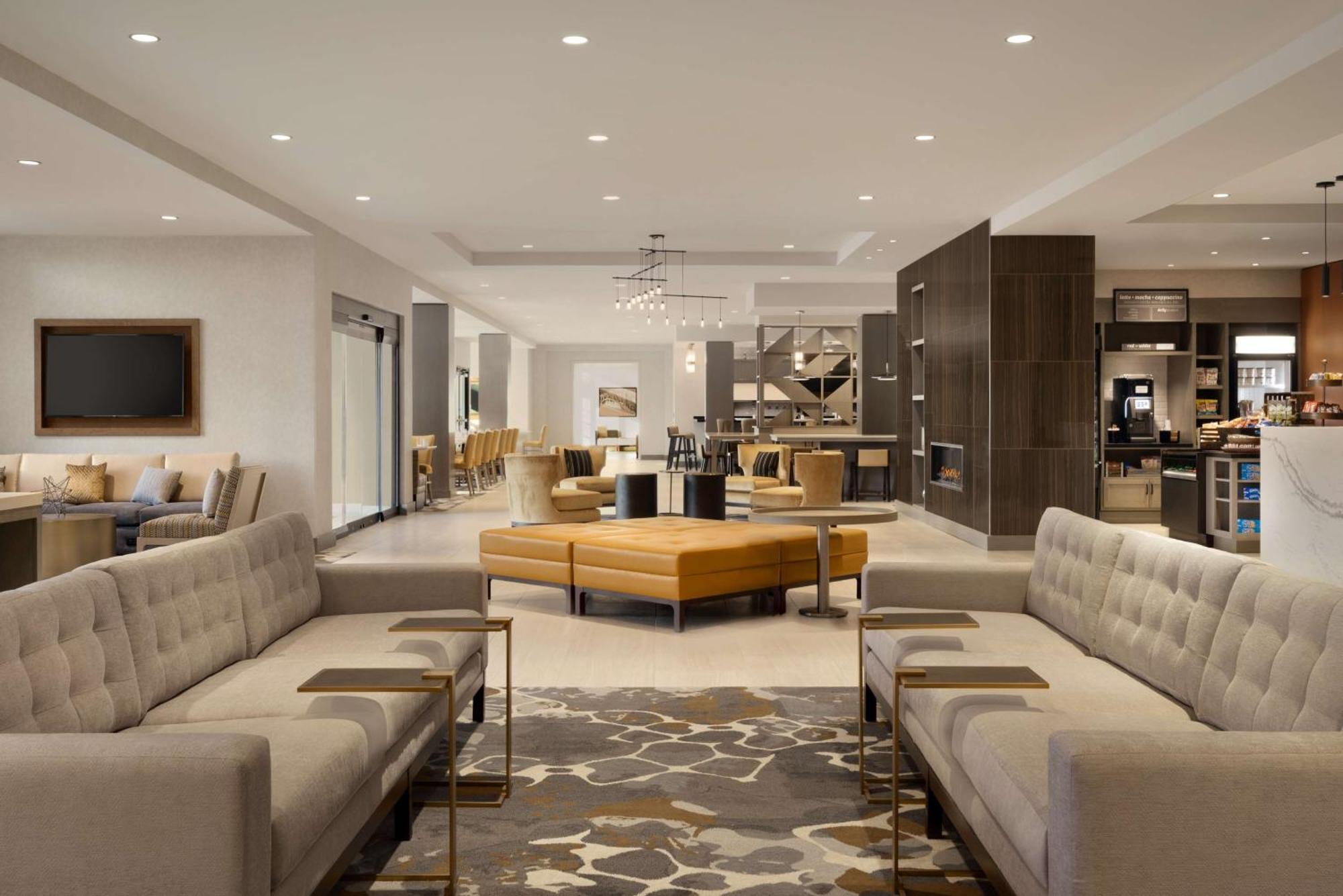 Hilton Garden Inn Newtown Square Radnor Ngoại thất bức ảnh