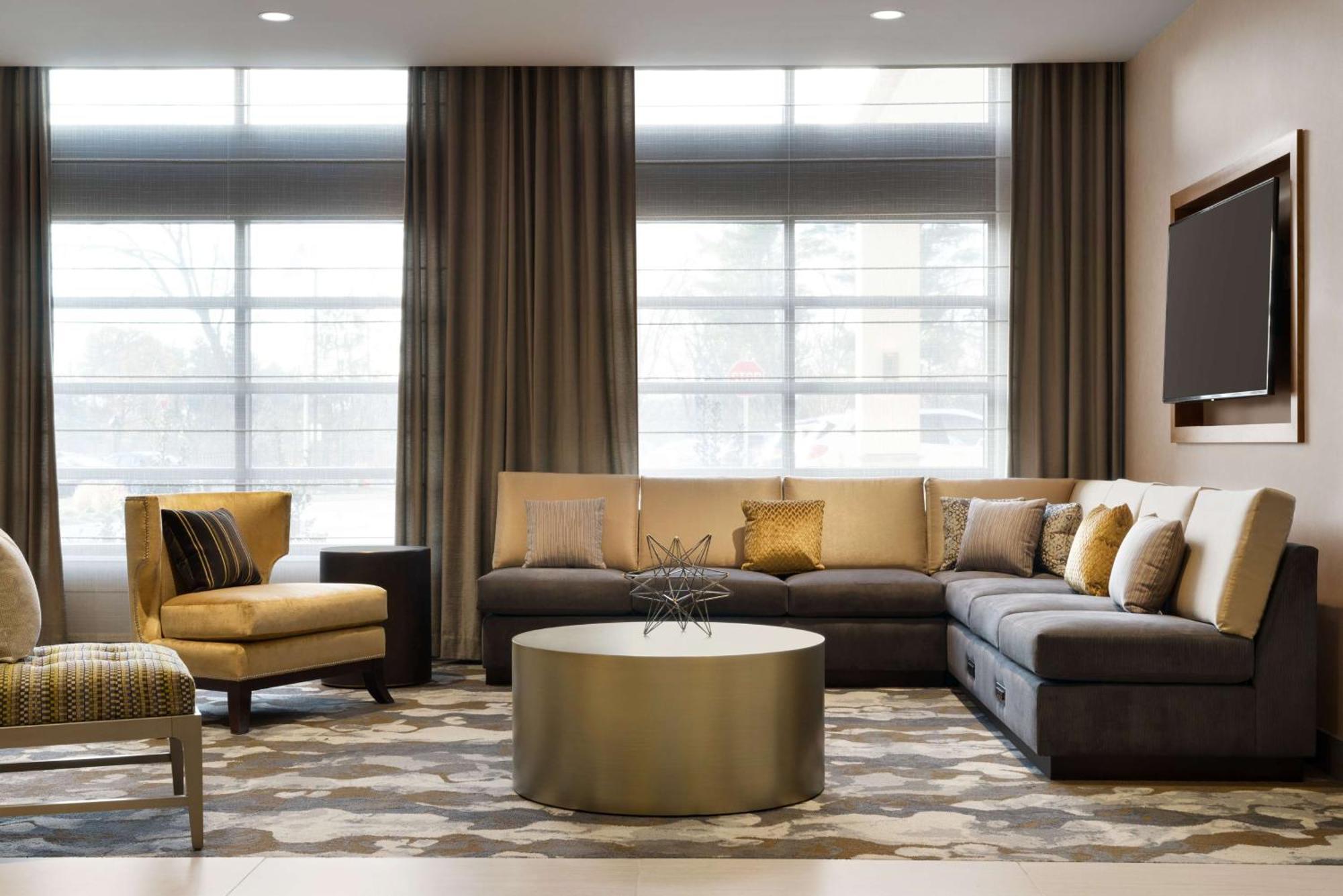 Hilton Garden Inn Newtown Square Radnor Ngoại thất bức ảnh